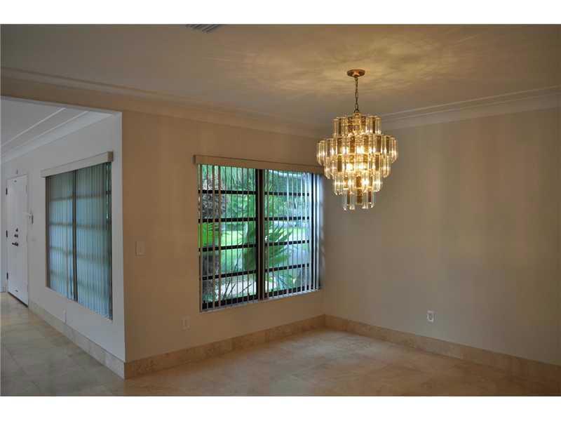 13 55 40 ROLLINGWOOD ESTS - Residential Lease