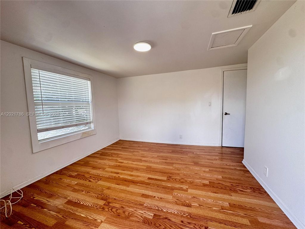 Photo of 719 Glenn Pkwy #2, Hollywood, FL 33021 (MLS # A12021786)