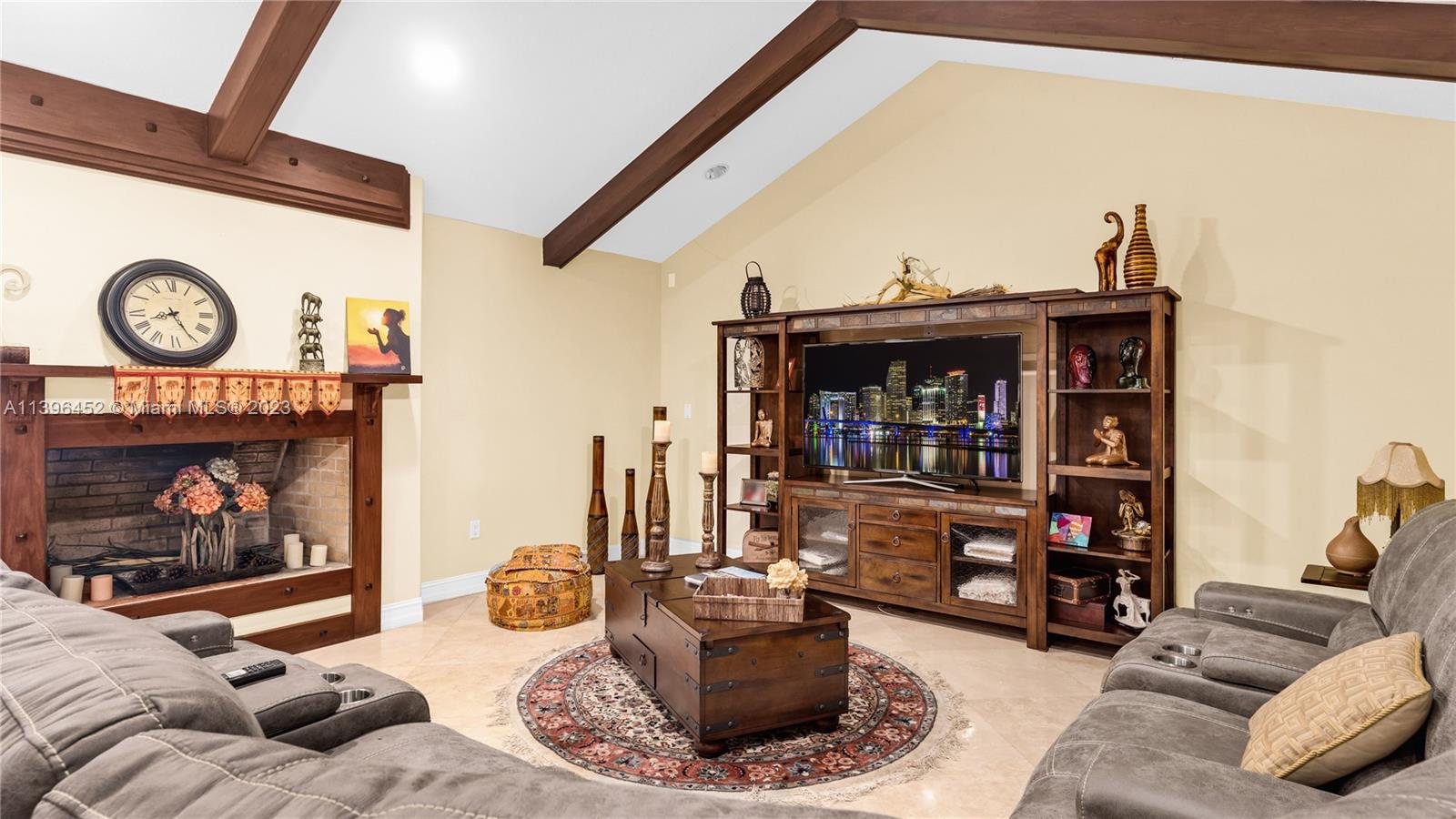 PARKER COUNTRY ESTATES 1S - Residential