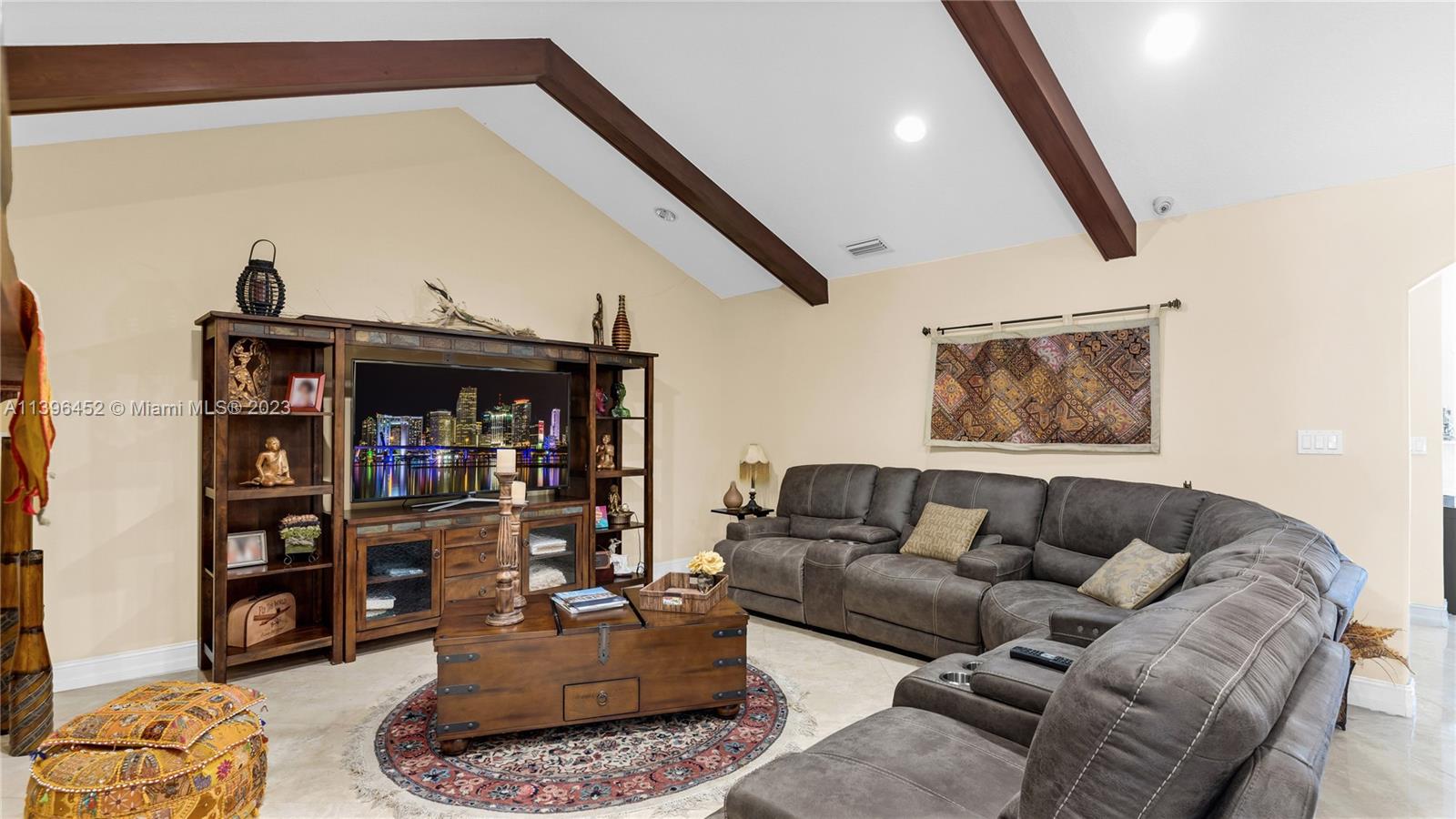 PARKER COUNTRY ESTATES 1S - Residential