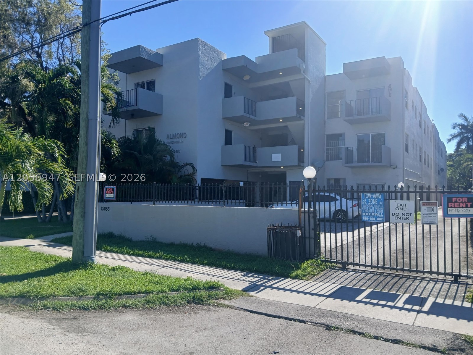 13655 NE 3rd Ct 25 - Image 1