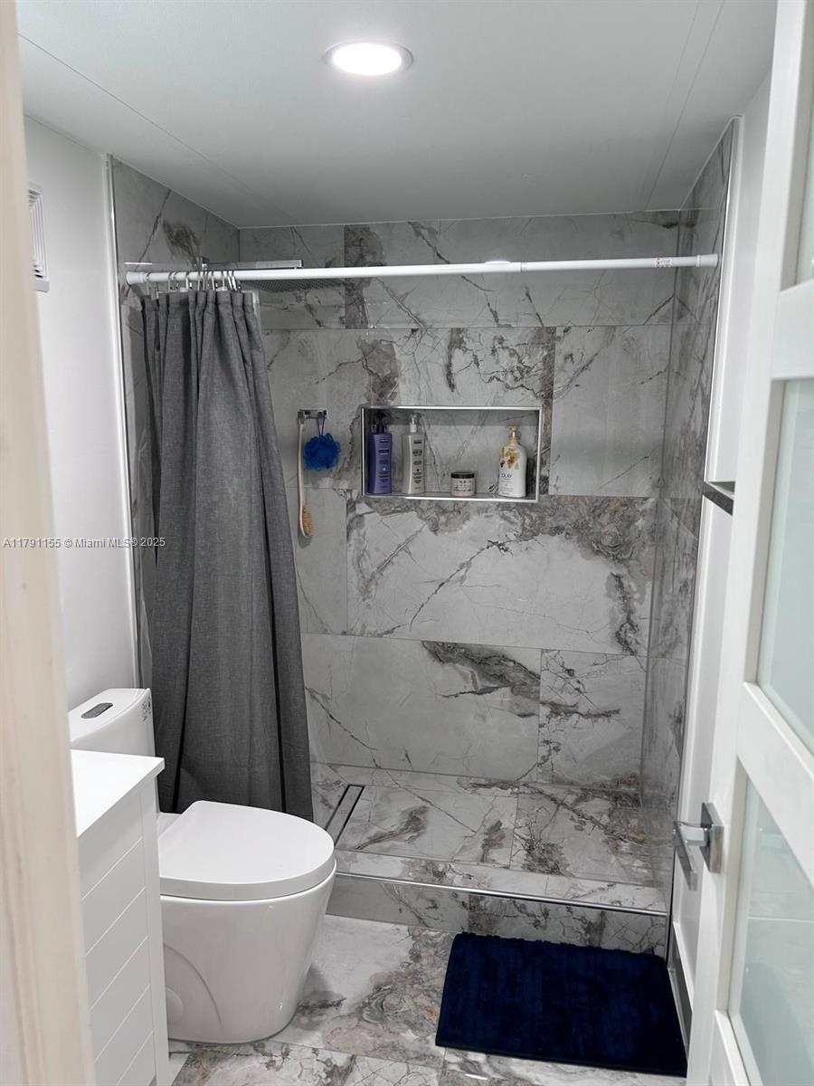 COUNTERPOINT ESTATES 11 - Residential Lease