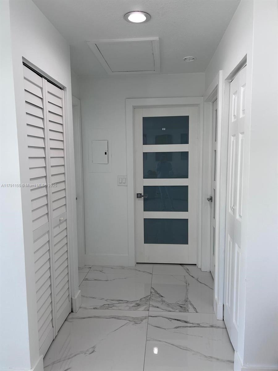 COUNTERPOINT ESTATES 11 - Residential Lease