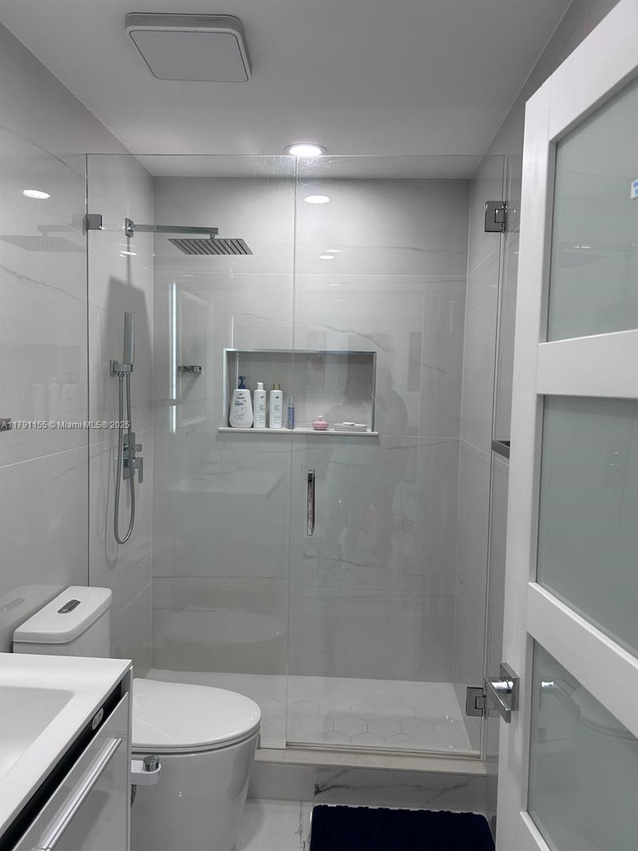 COUNTERPOINT ESTATES 11 - Residential Lease