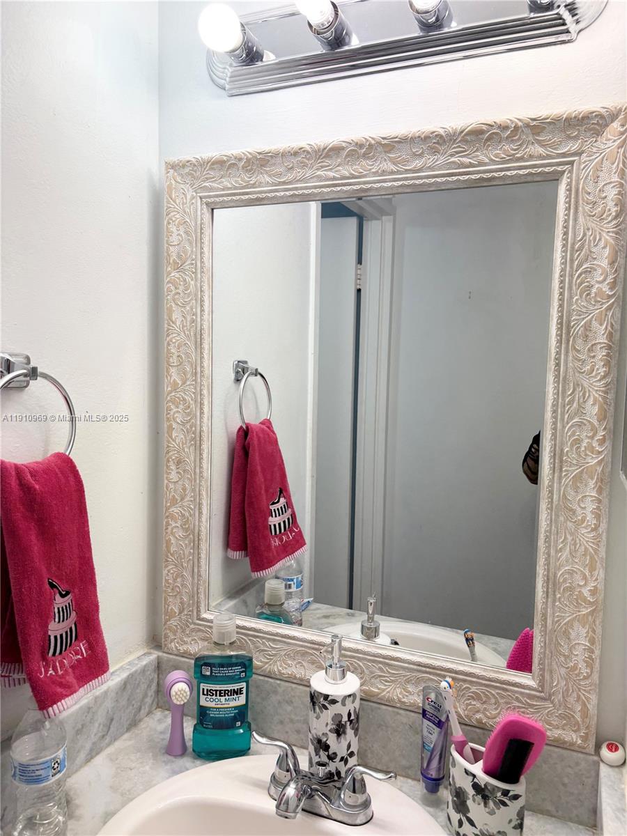 OLYMPUS CONDO PHASE - Residential Lease