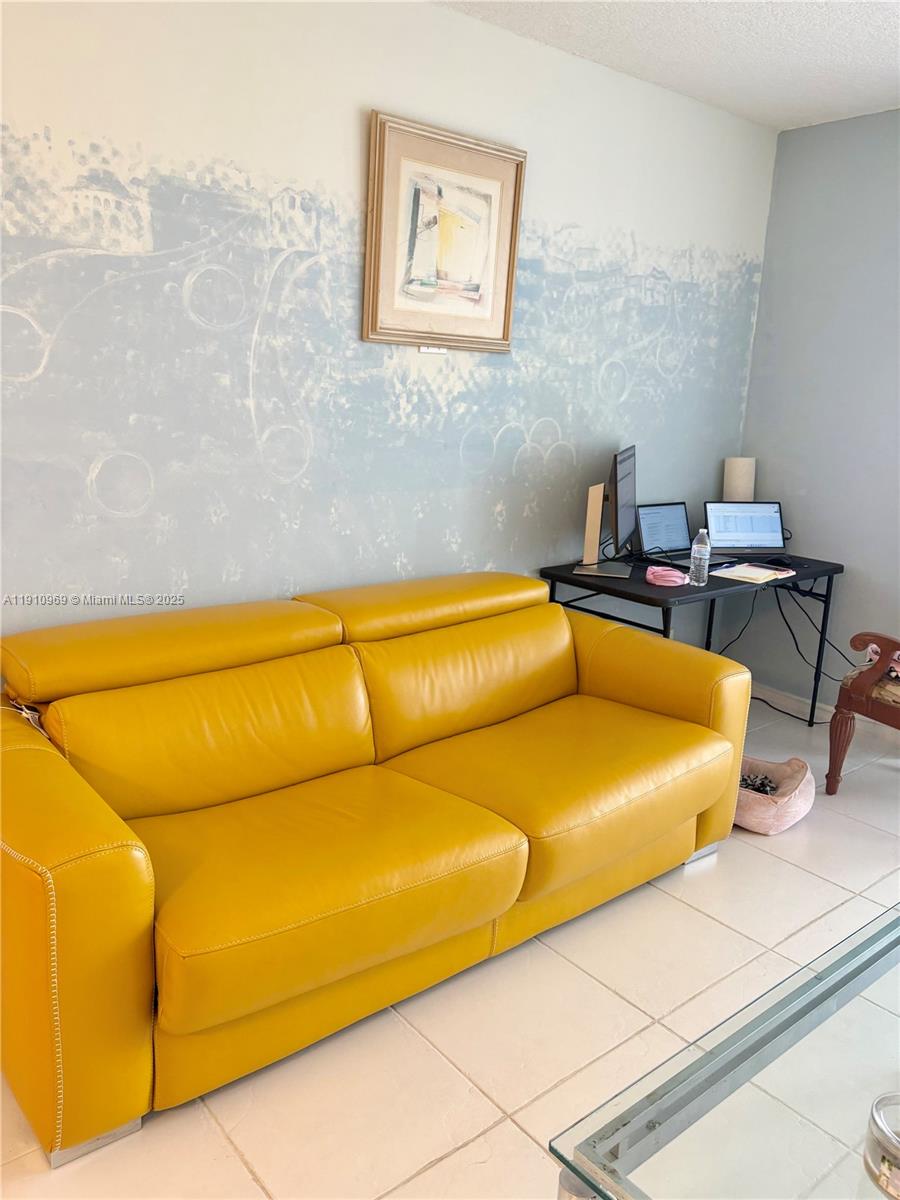 OLYMPUS CONDO PHASE - Residential Lease