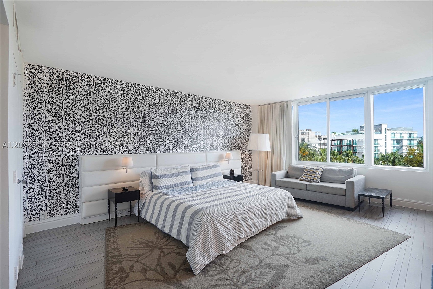 1100 West Ave 1115