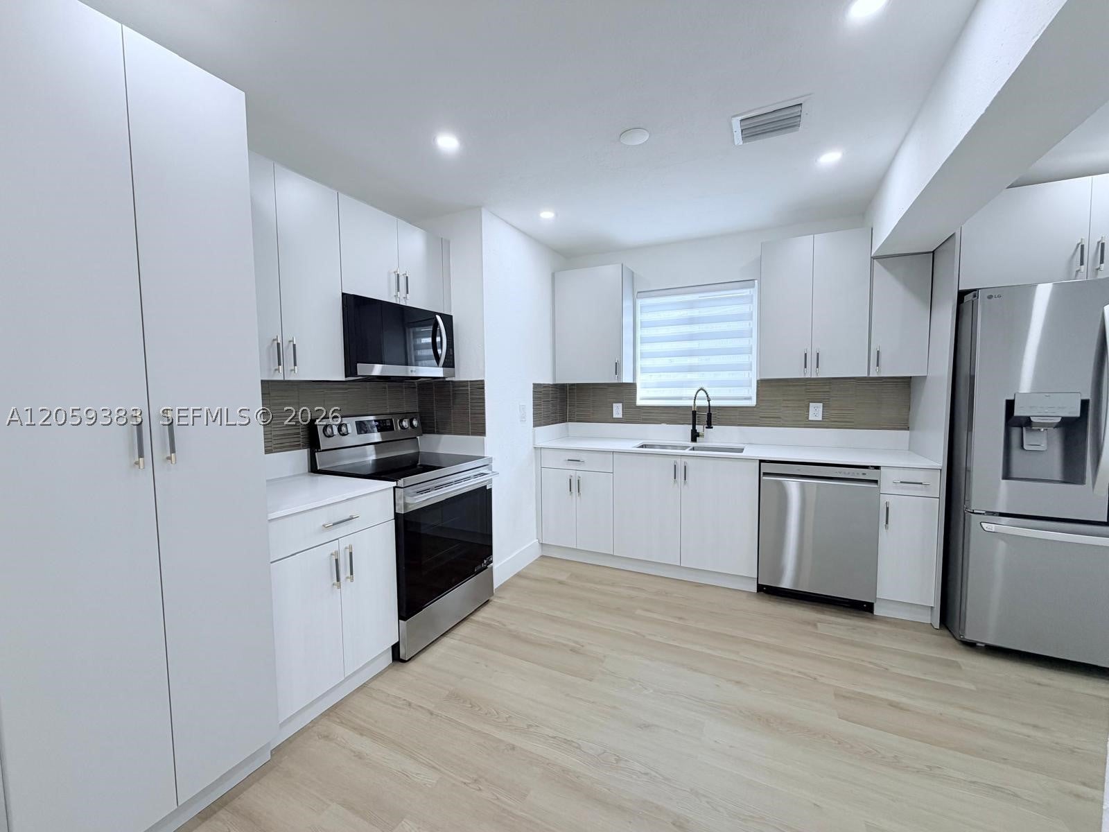 4130 NW 11th Ave