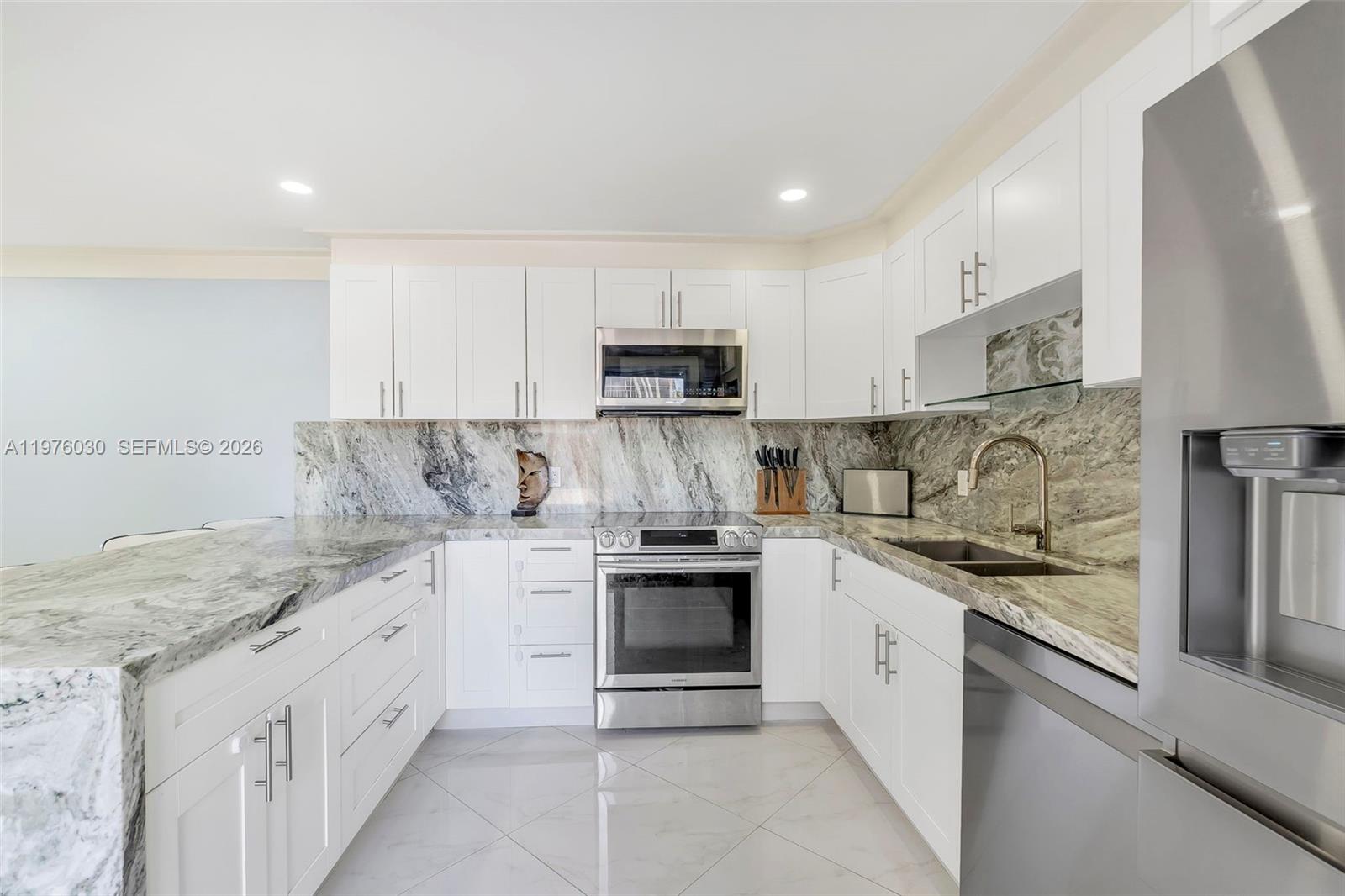 BOCA RANCHO 2 - Residential Lease