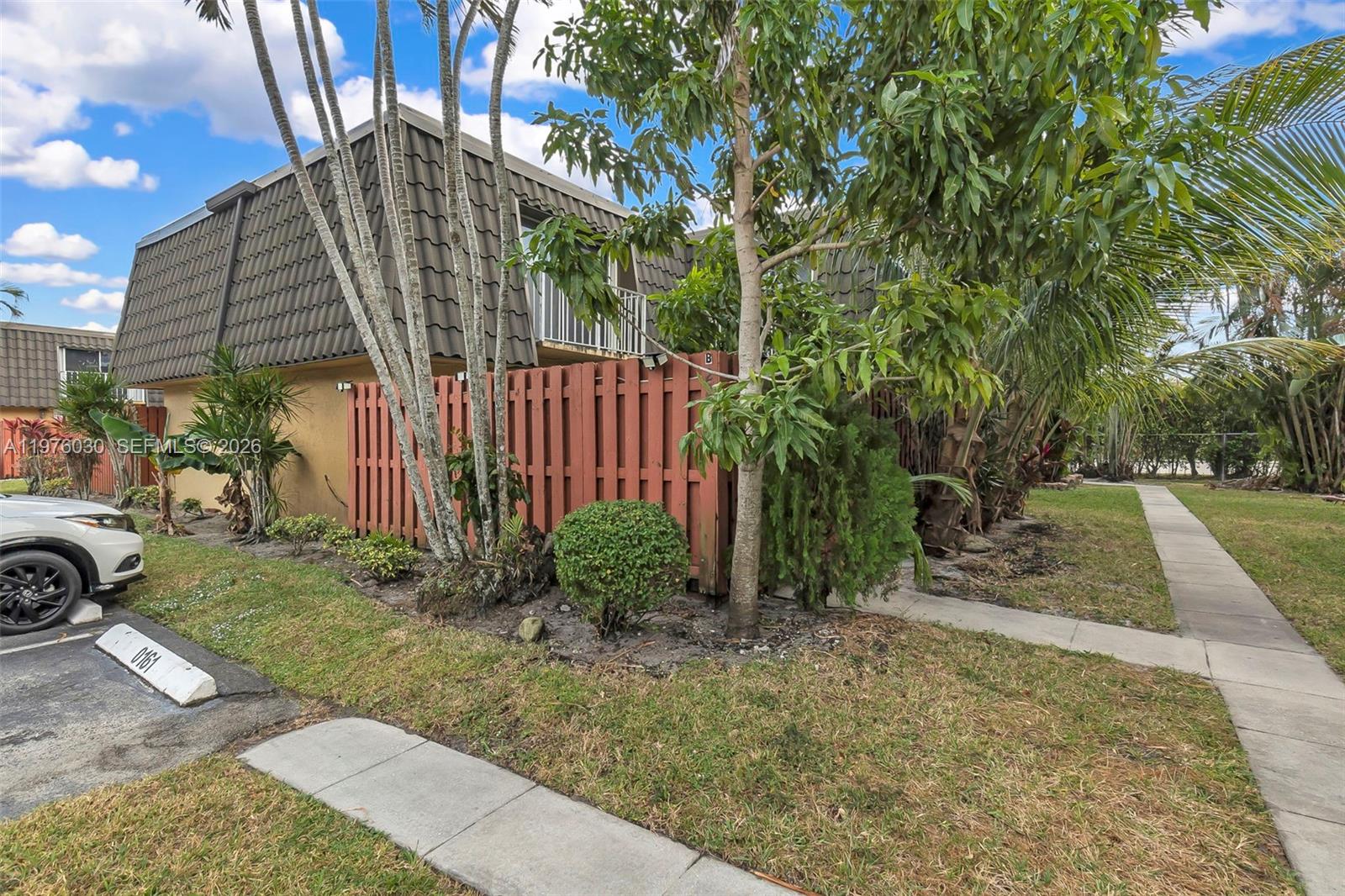 BOCA RANCHO 2 - Residential Lease