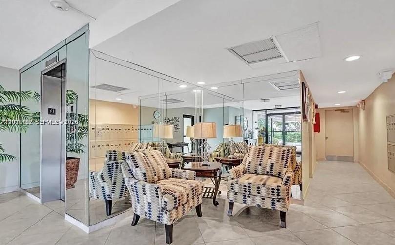 NO 34 PALM-AIRE COUNTRY C - Residential