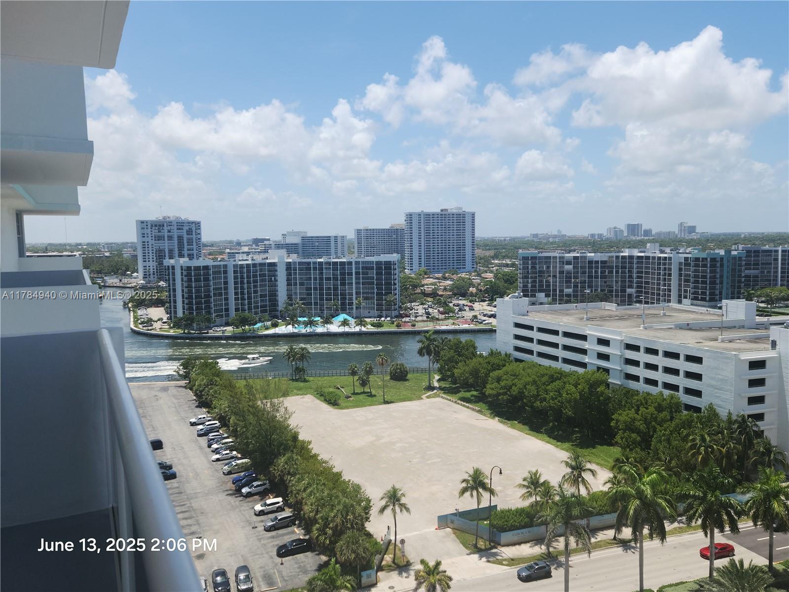 SEA AIR TOWERS CONDO - Residential Lease