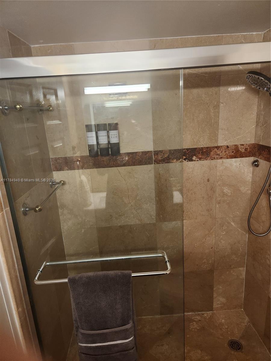 SEA AIR TOWERS CONDO - Residential Lease