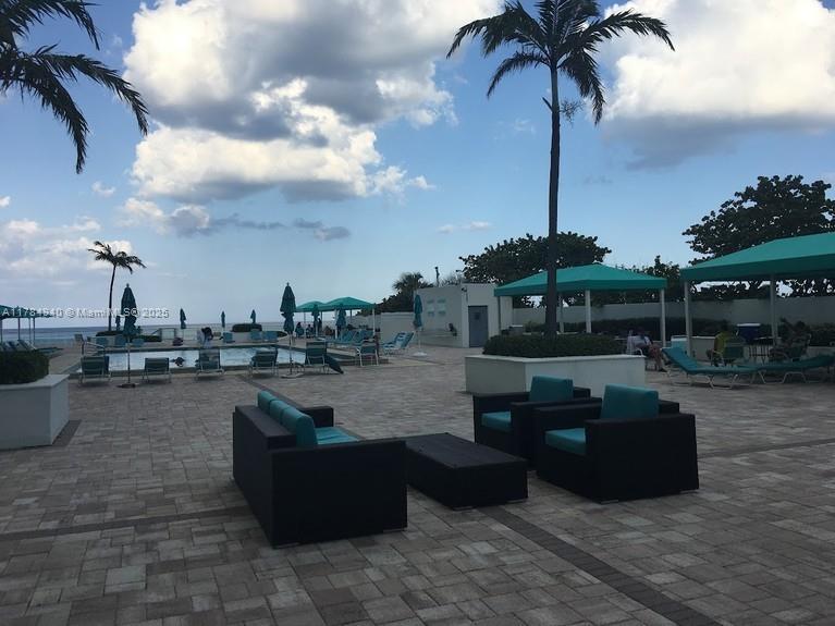 SEA AIR TOWERS CONDO - Residential Lease