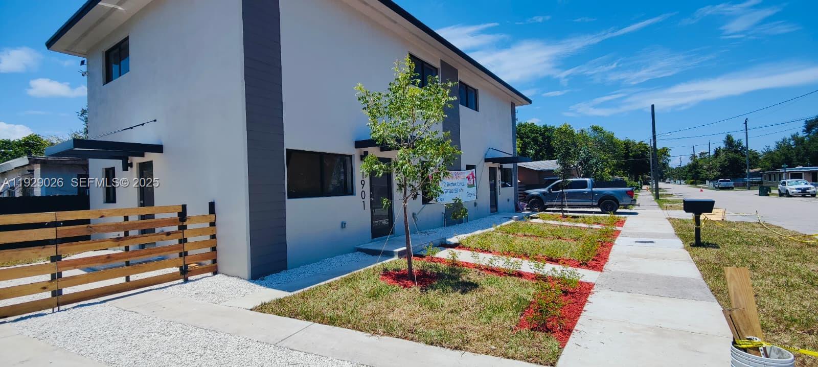 FLORAL PK - Residential