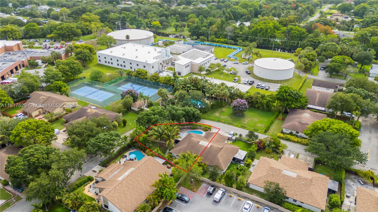POLYNESIAN VILLAS - Residential