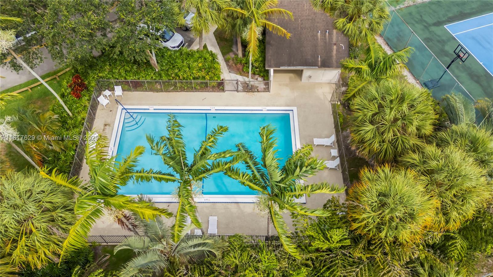 POLYNESIAN VILLAS - Residential