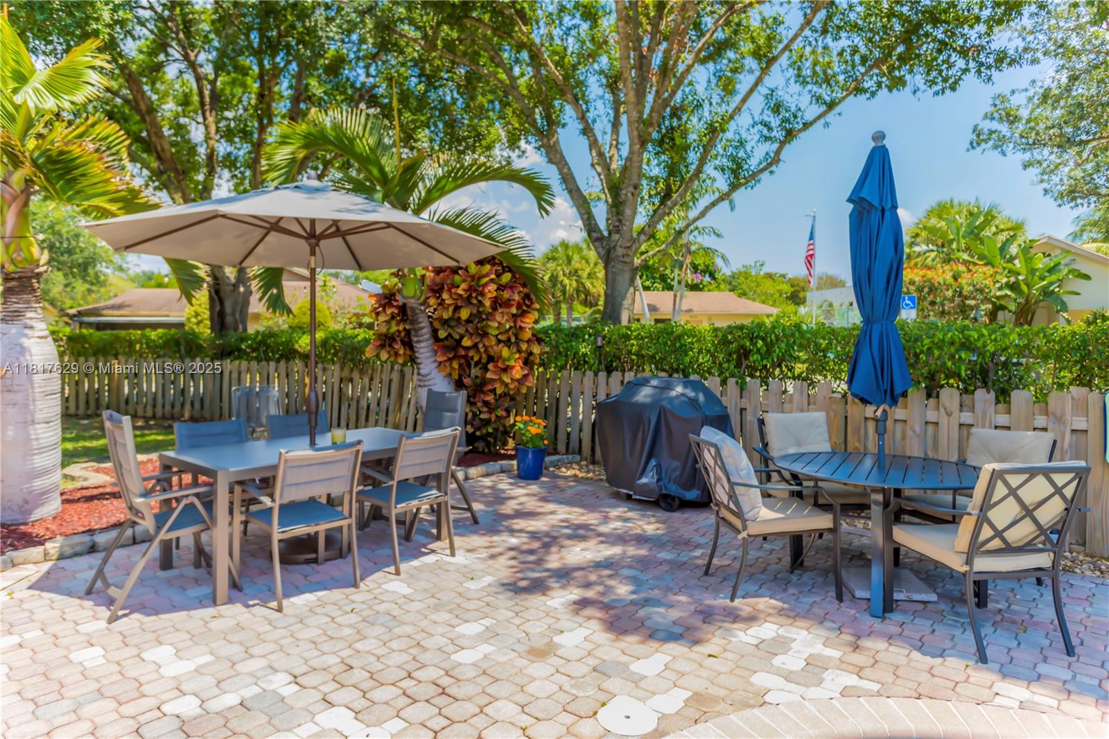 POLYNESIAN VILLAS - Residential