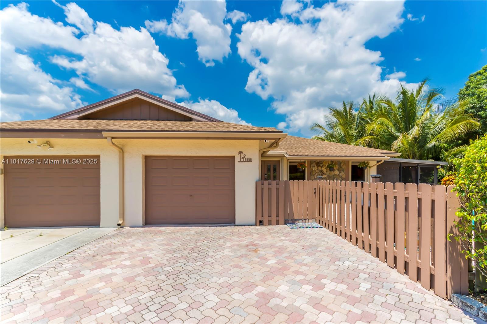 Property for Sale at 6550 Nw 4th Ct, Plantation, Miami-Dade County, Florida - Bedrooms: 4 
Bathrooms: 2  - $535,000