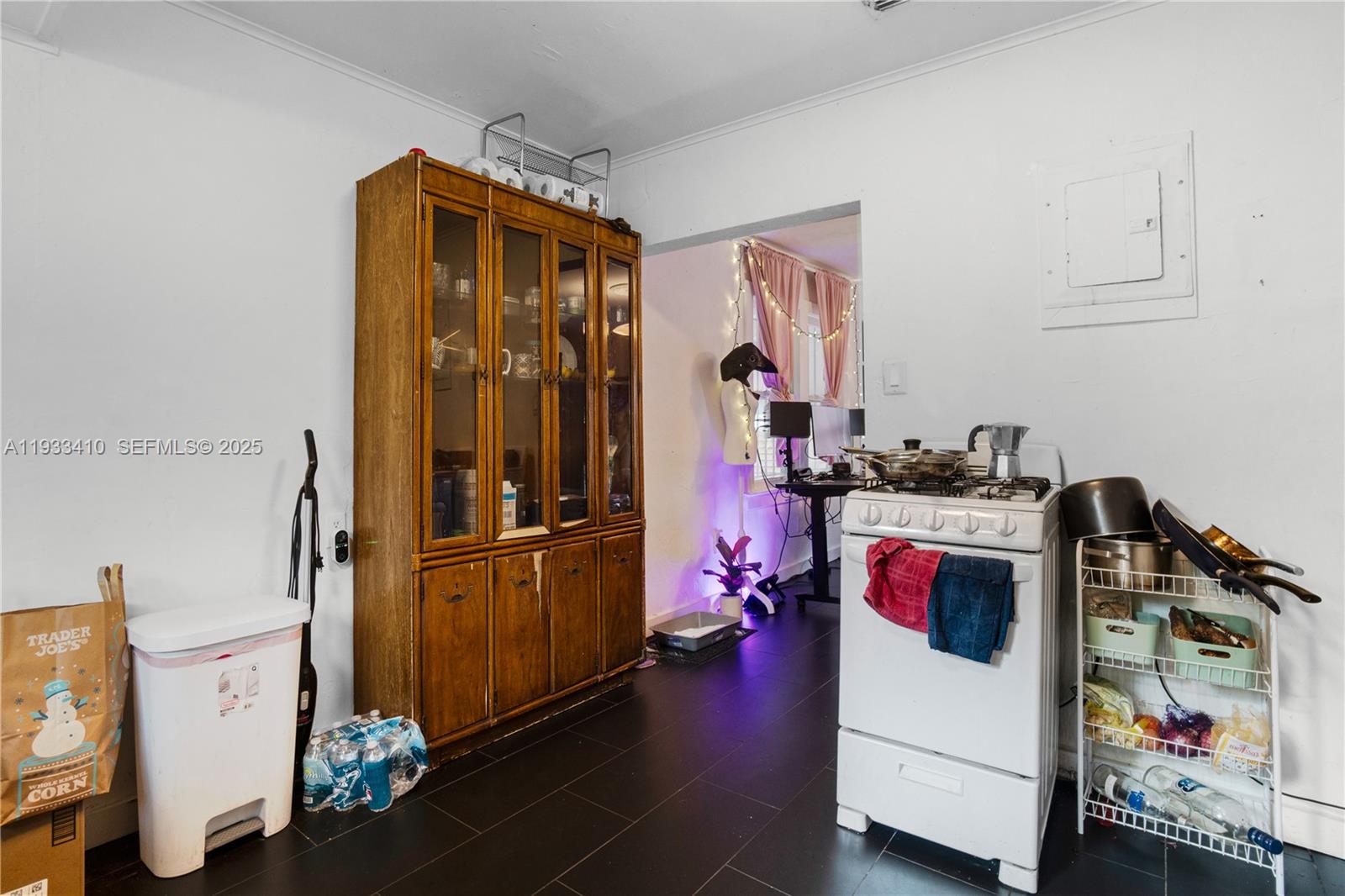 PINEWOOD PARK PL AMD 2ND - Residential Income