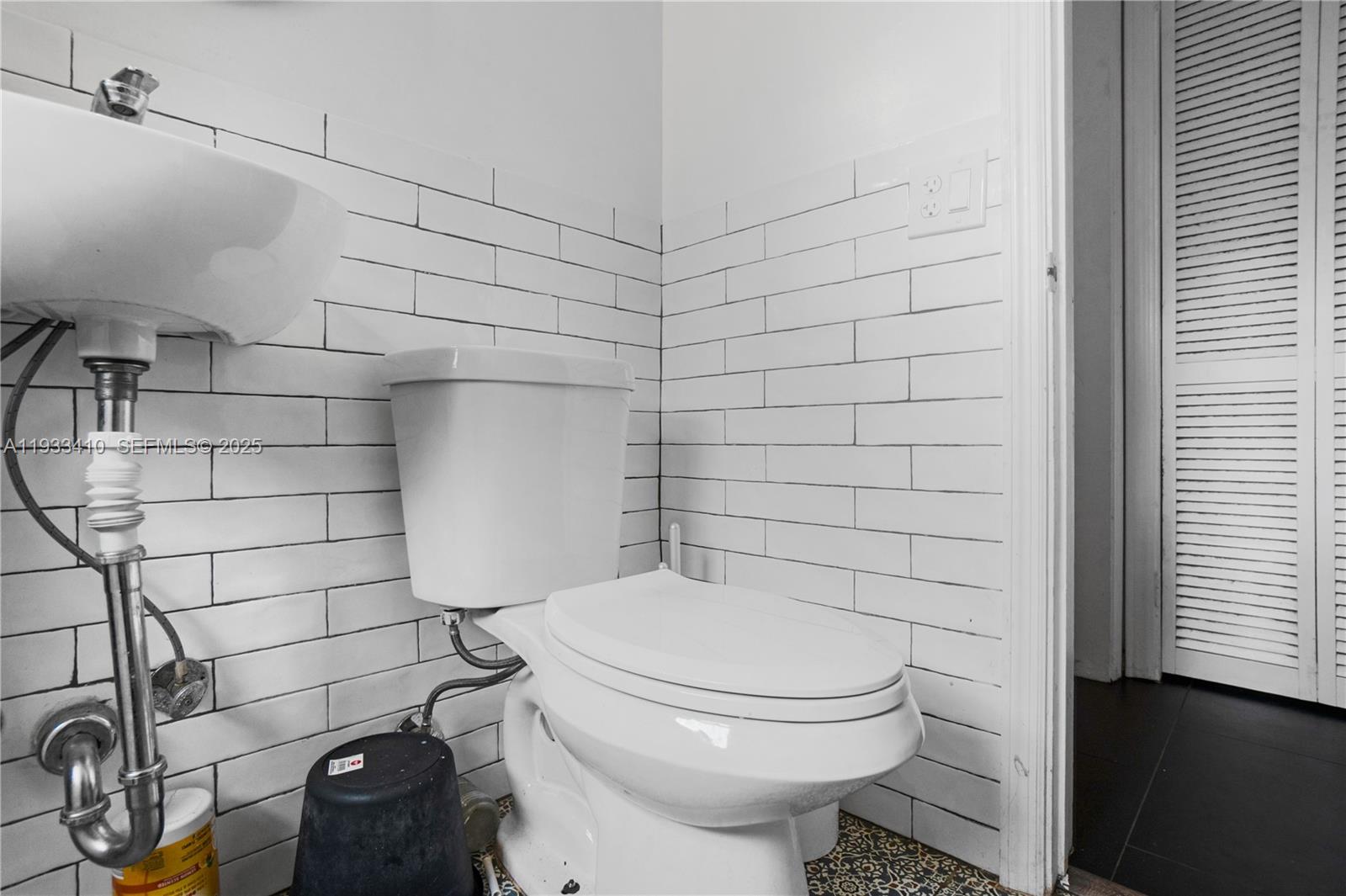 PINEWOOD PARK PL AMD 2ND - Residential Income