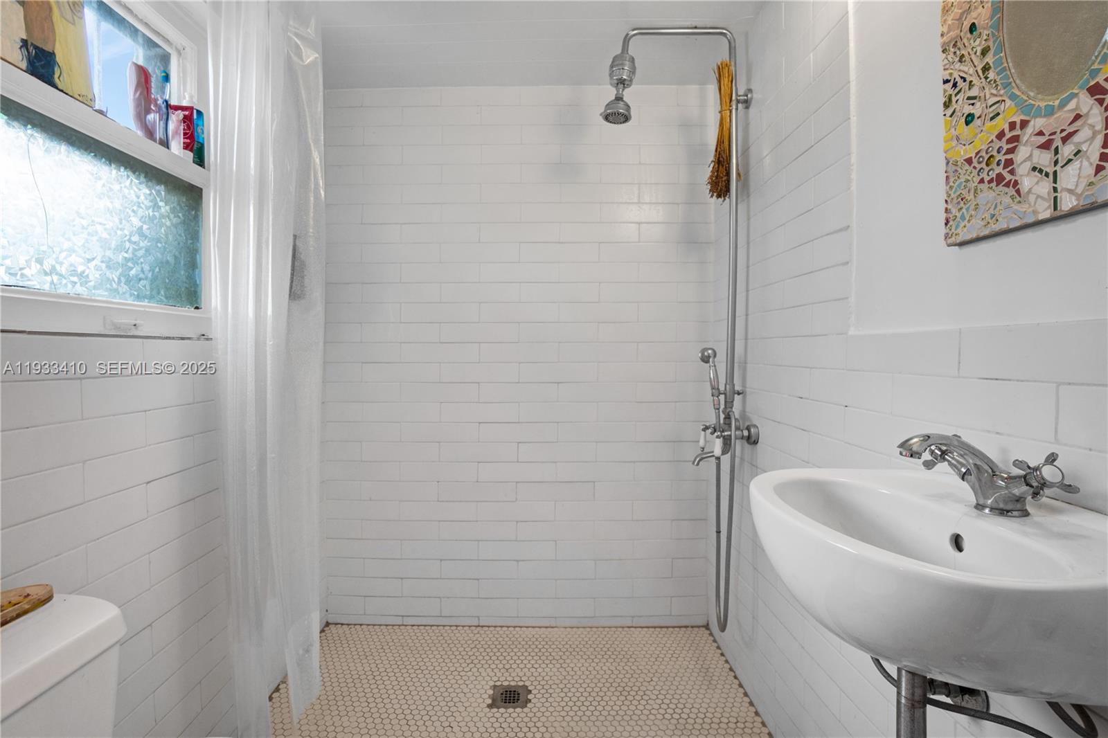 PINEWOOD PARK PL AMD 2ND - Residential Income