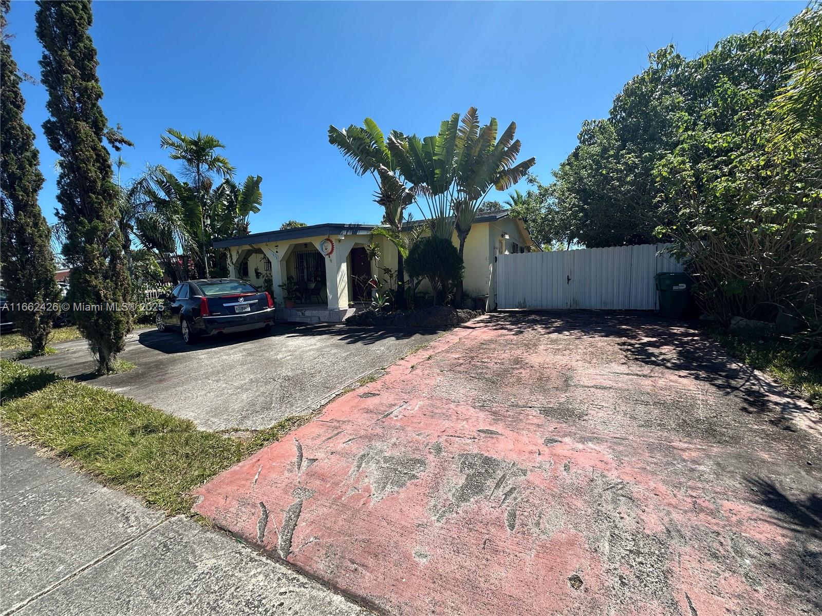 Property for Sale at 11836 Sw 203rd Ter, Miami, Broward County, Florida - Bedrooms: 6 
Bathrooms: 3  - $600,000