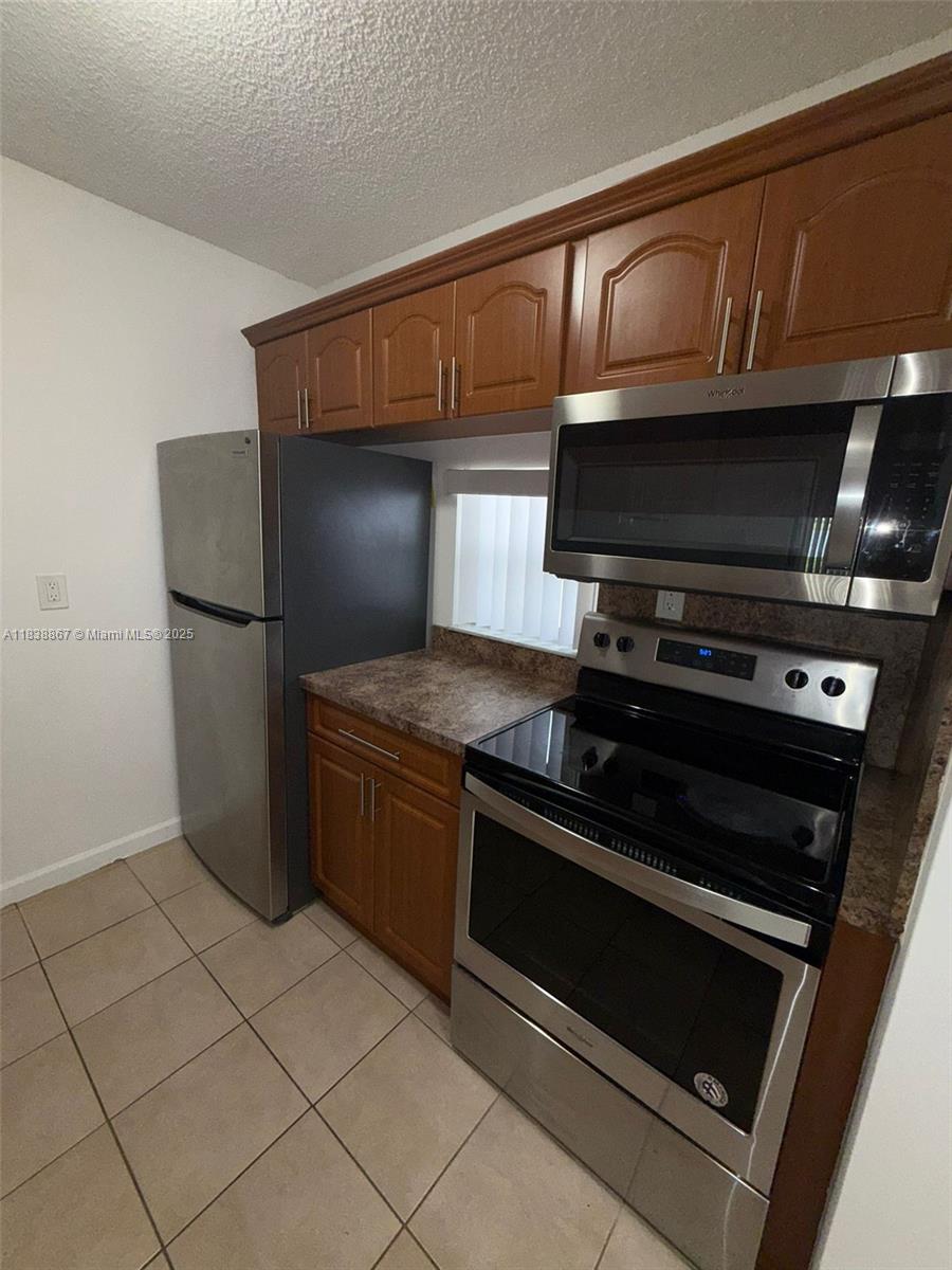 8560 N Sherman Cir 105