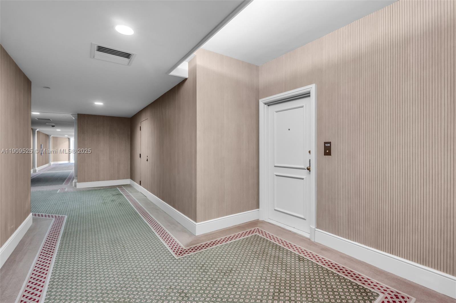 151 Crandon Blvd 1226