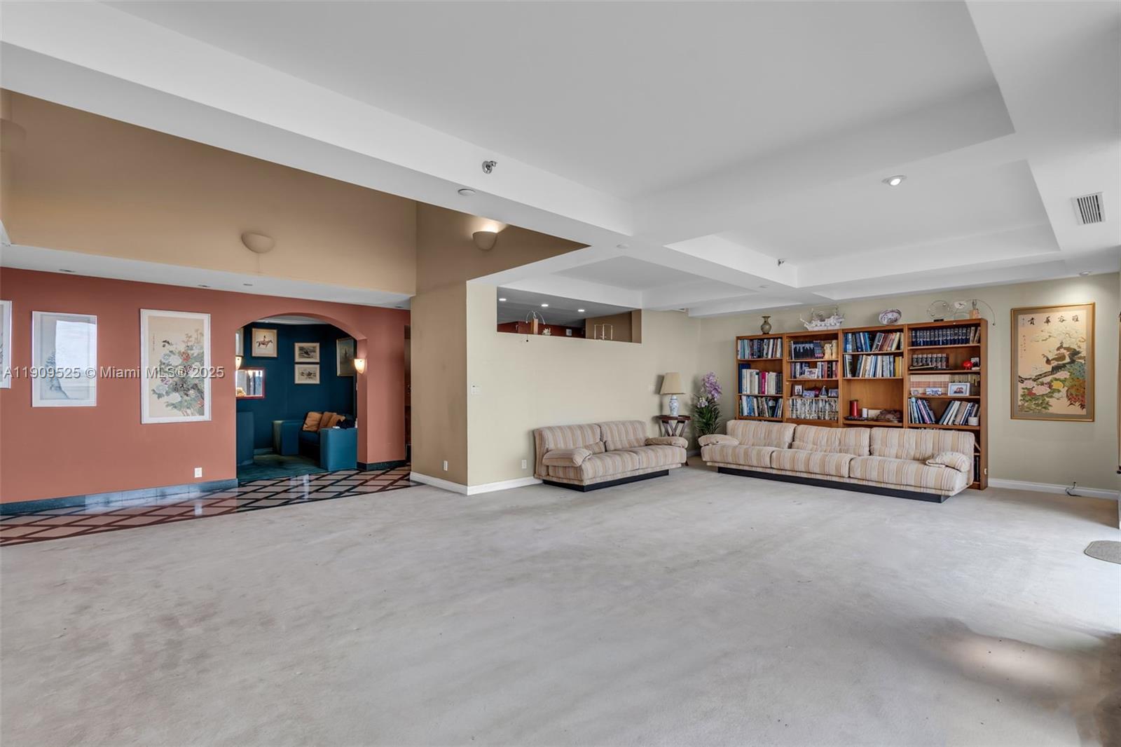 THE EMERALDBAY @ KEY COLO - Residential