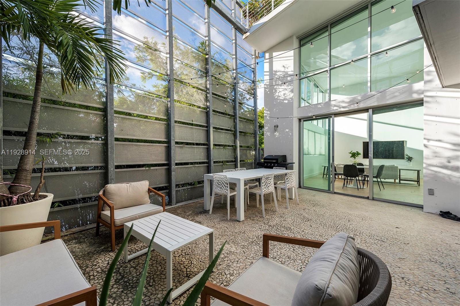 ILONA CONDO - Residential Lease