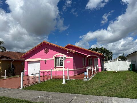 14841 SW 141st Ter Miami FL 33196