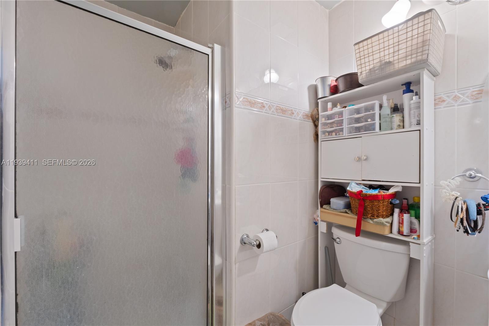 SOUTH LAKE VILLAS CONDO - Residential