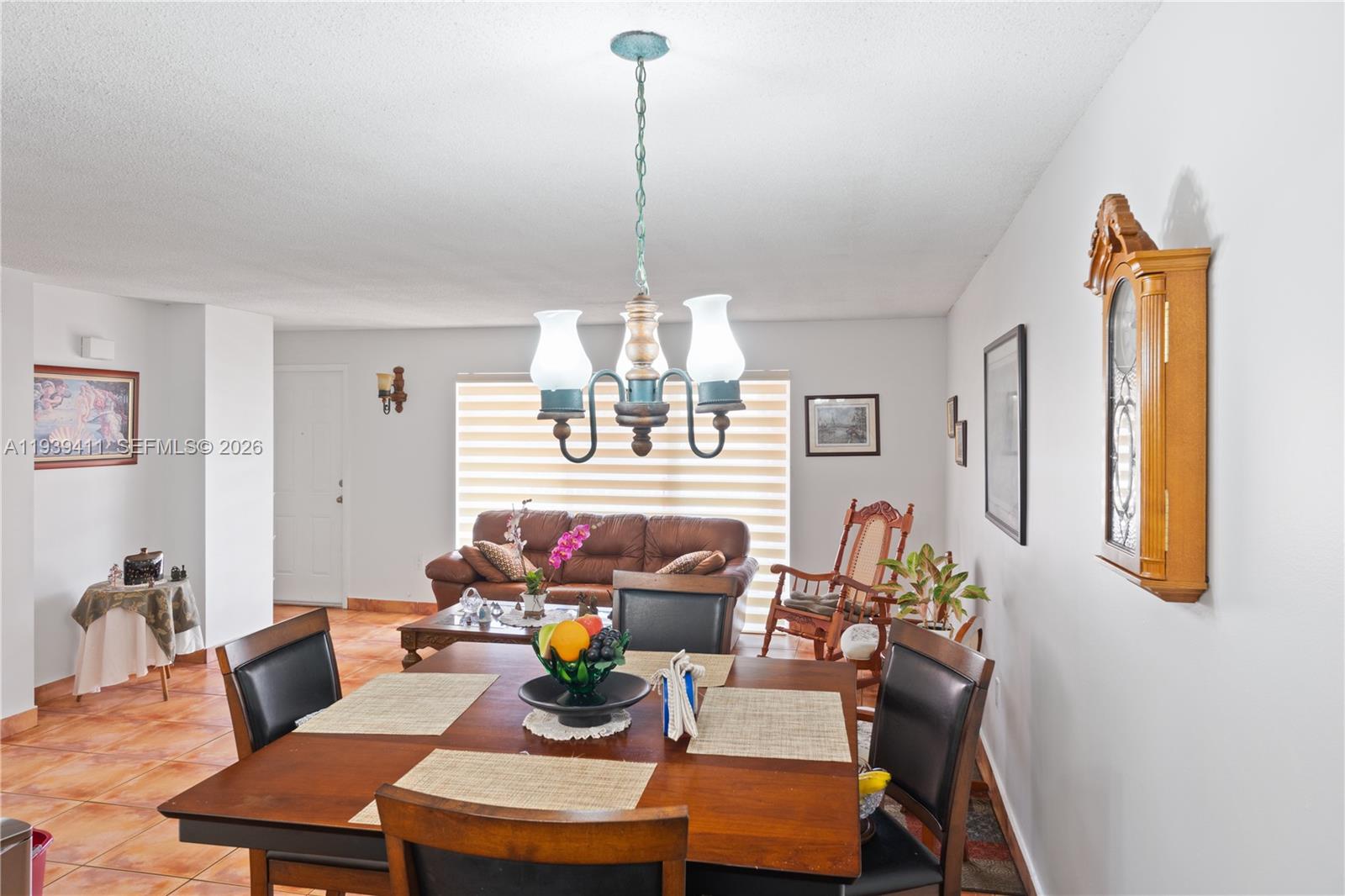 SOUTH LAKE VILLAS CONDO - Residential