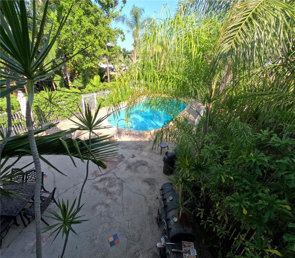 Photo of 1423 Holly Heights Dr #15, Fort Lauderdale, FL 33304 (MLS # A11939947)