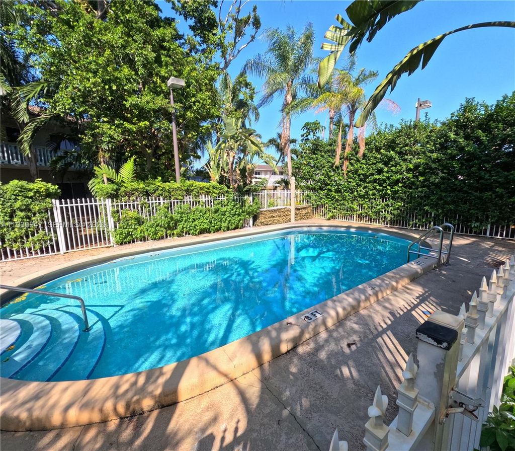 Photo of 1423 Holly Heights Dr #15, Fort Lauderdale, FL 33304 (MLS # A11939947)