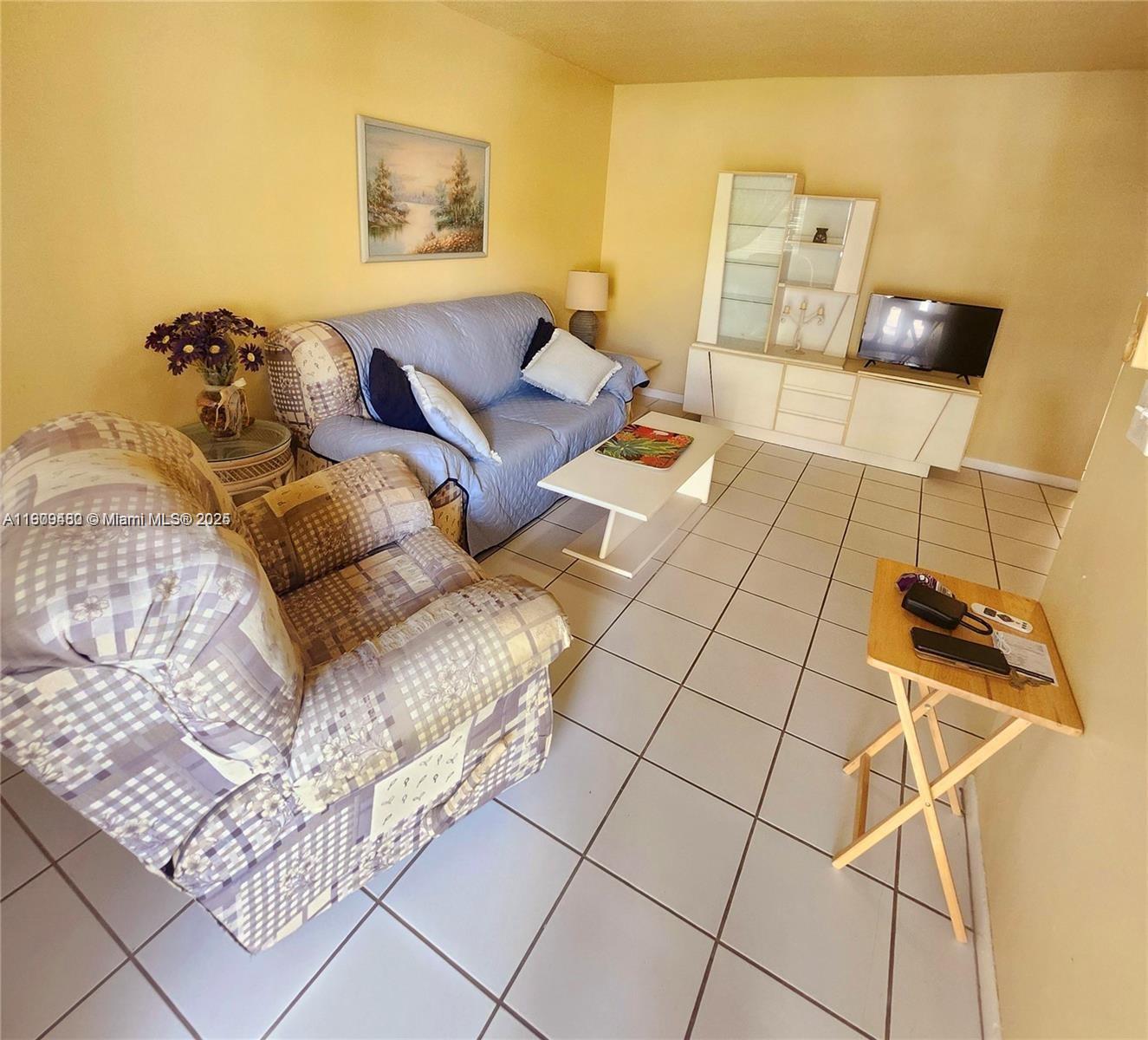 WARRENTON HOUSE CONDO - Residential