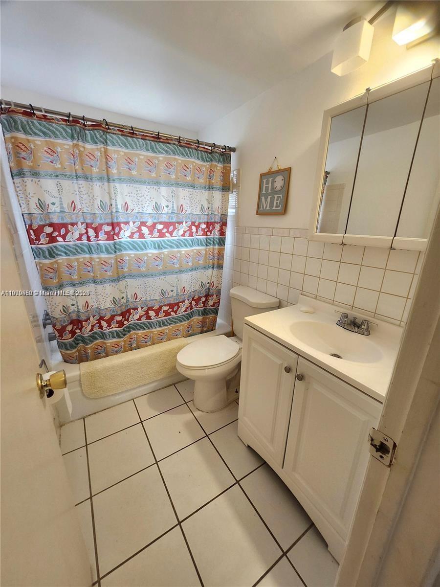 WARRENTON HOUSE CONDO - Residential