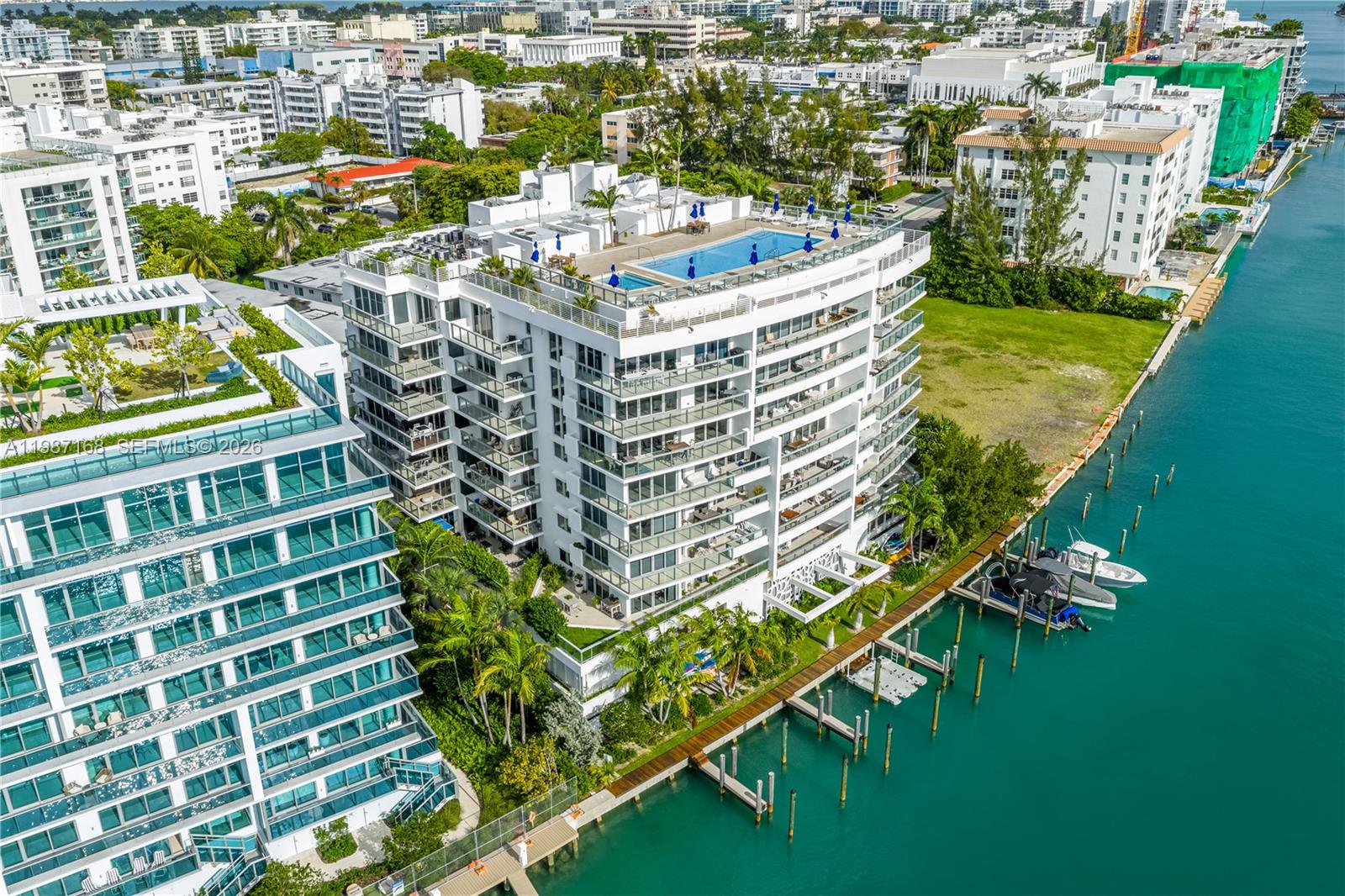 THE IVORY RESIDENCE CONDO - Residential