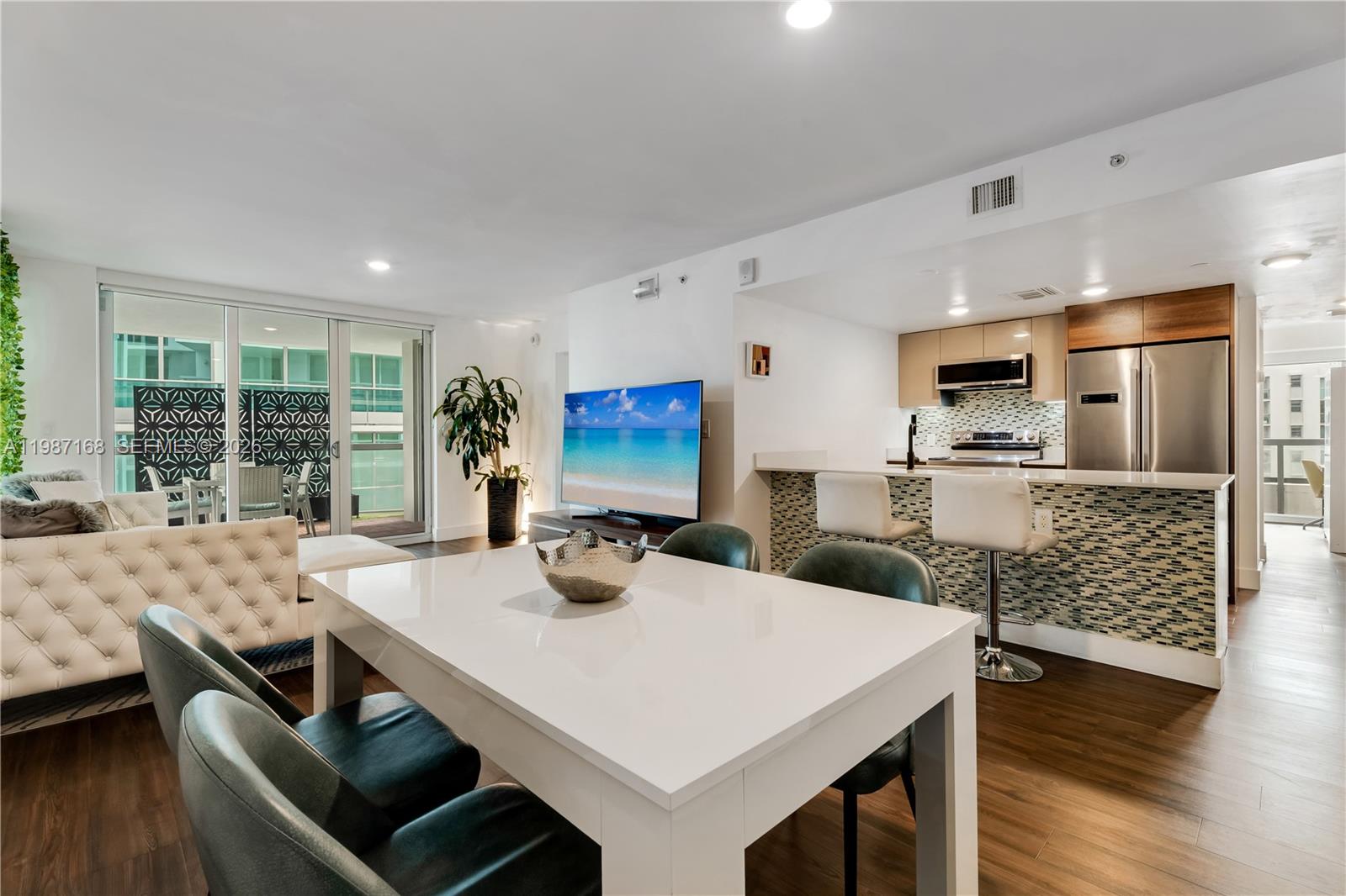 THE IVORY RESIDENCE CONDO - Residential