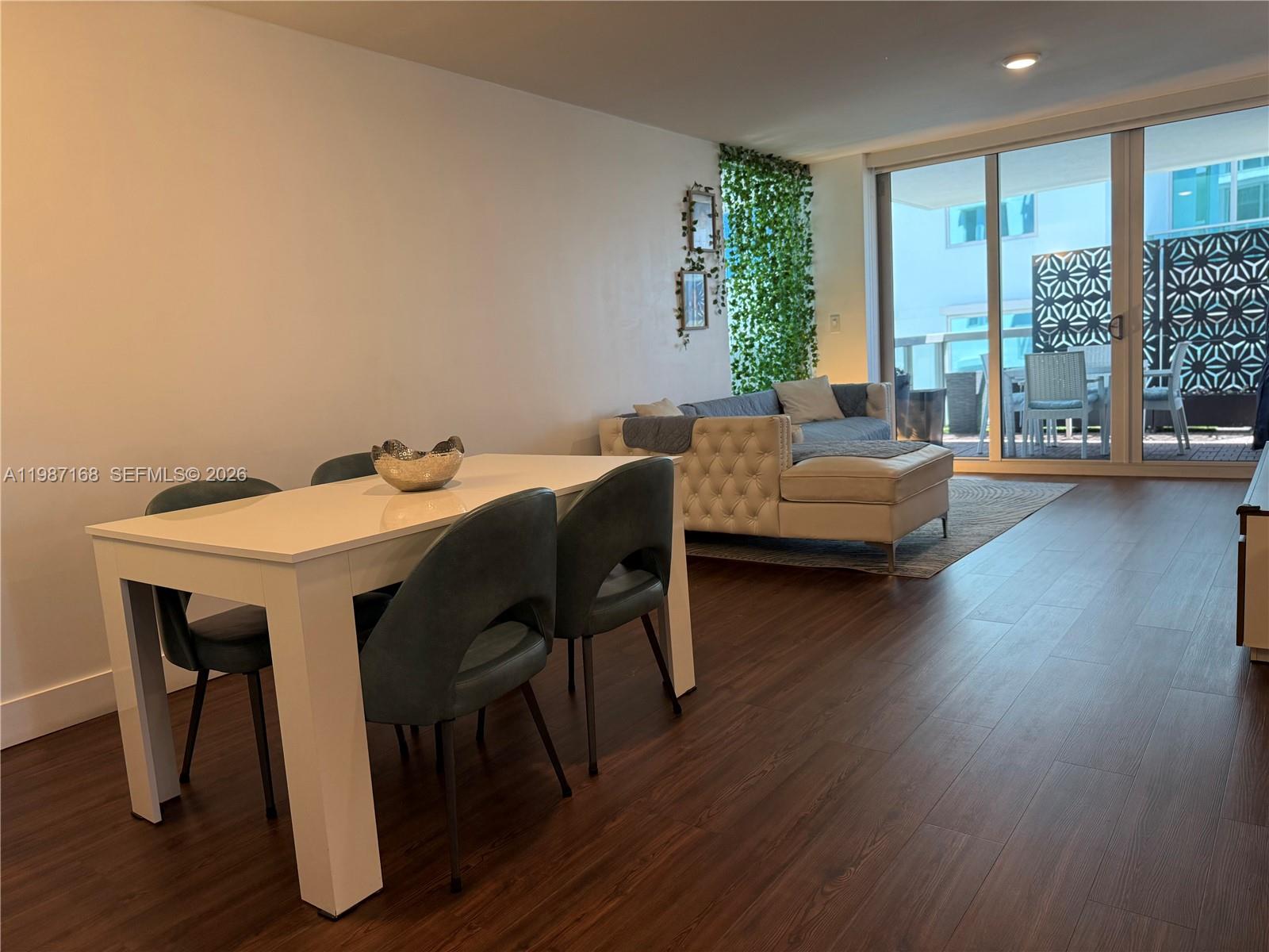 THE IVORY RESIDENCE CONDO - Residential