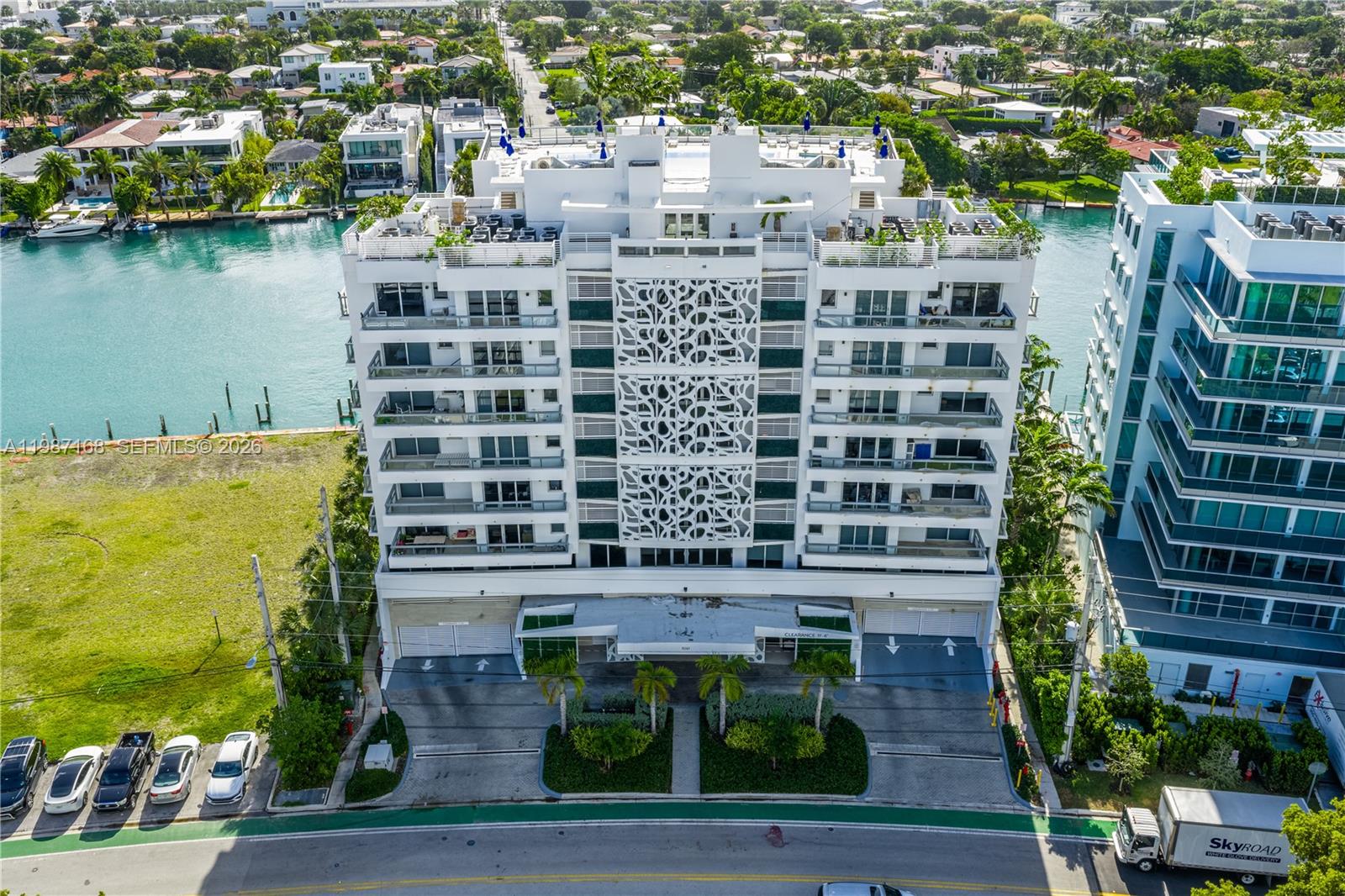 THE IVORY RESIDENCE CONDO - Residential