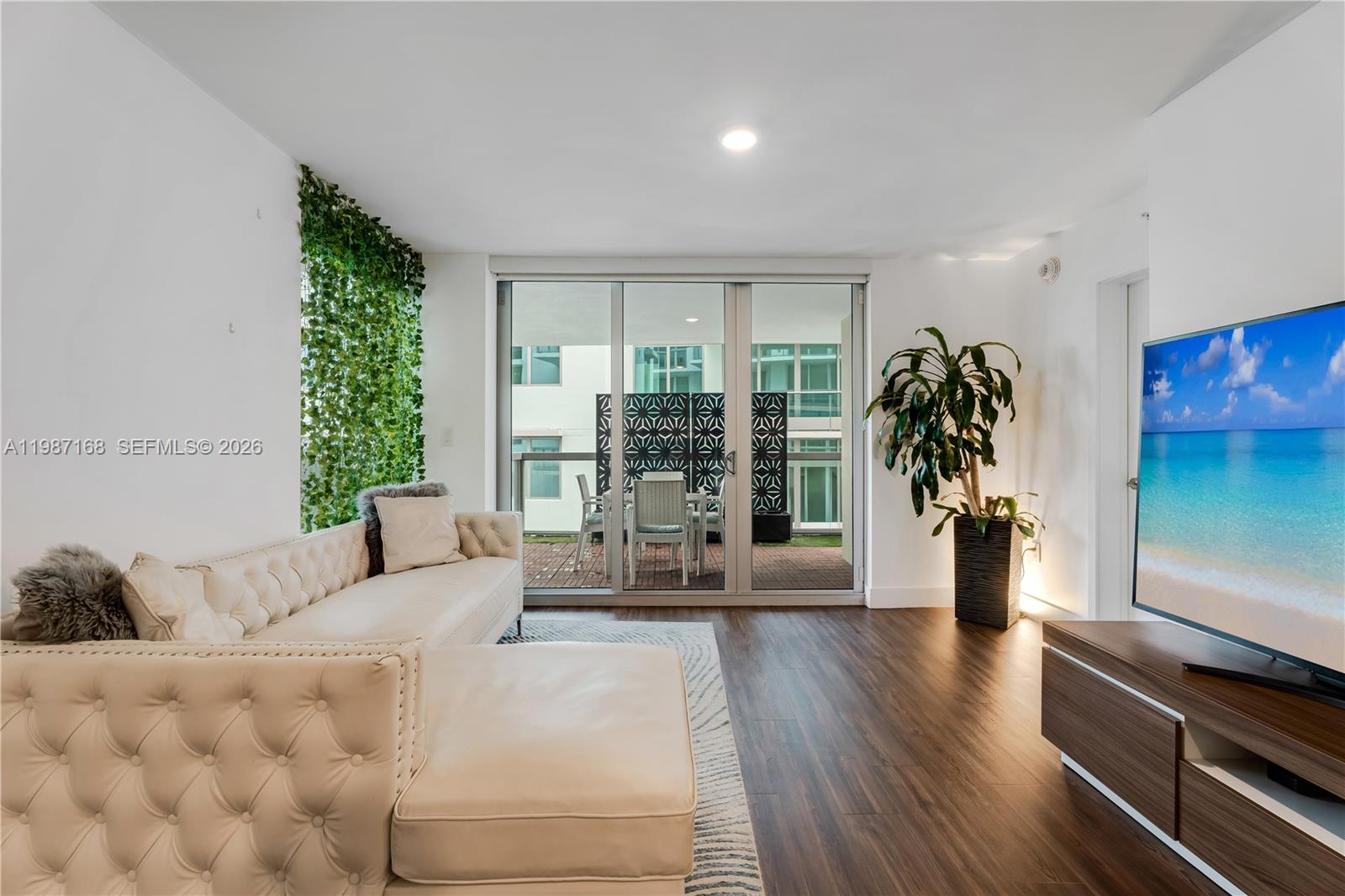 THE IVORY RESIDENCE CONDO - Residential