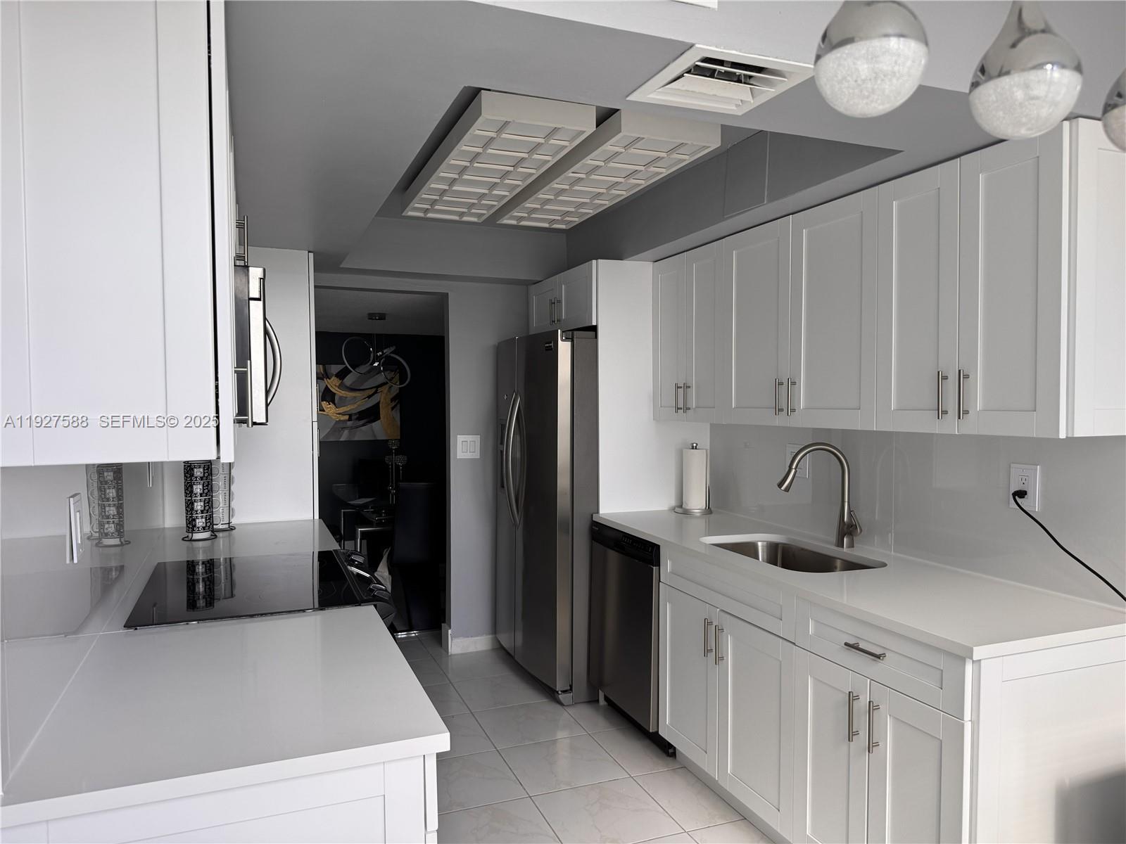 DEL PRADO MARINA - Residential Lease