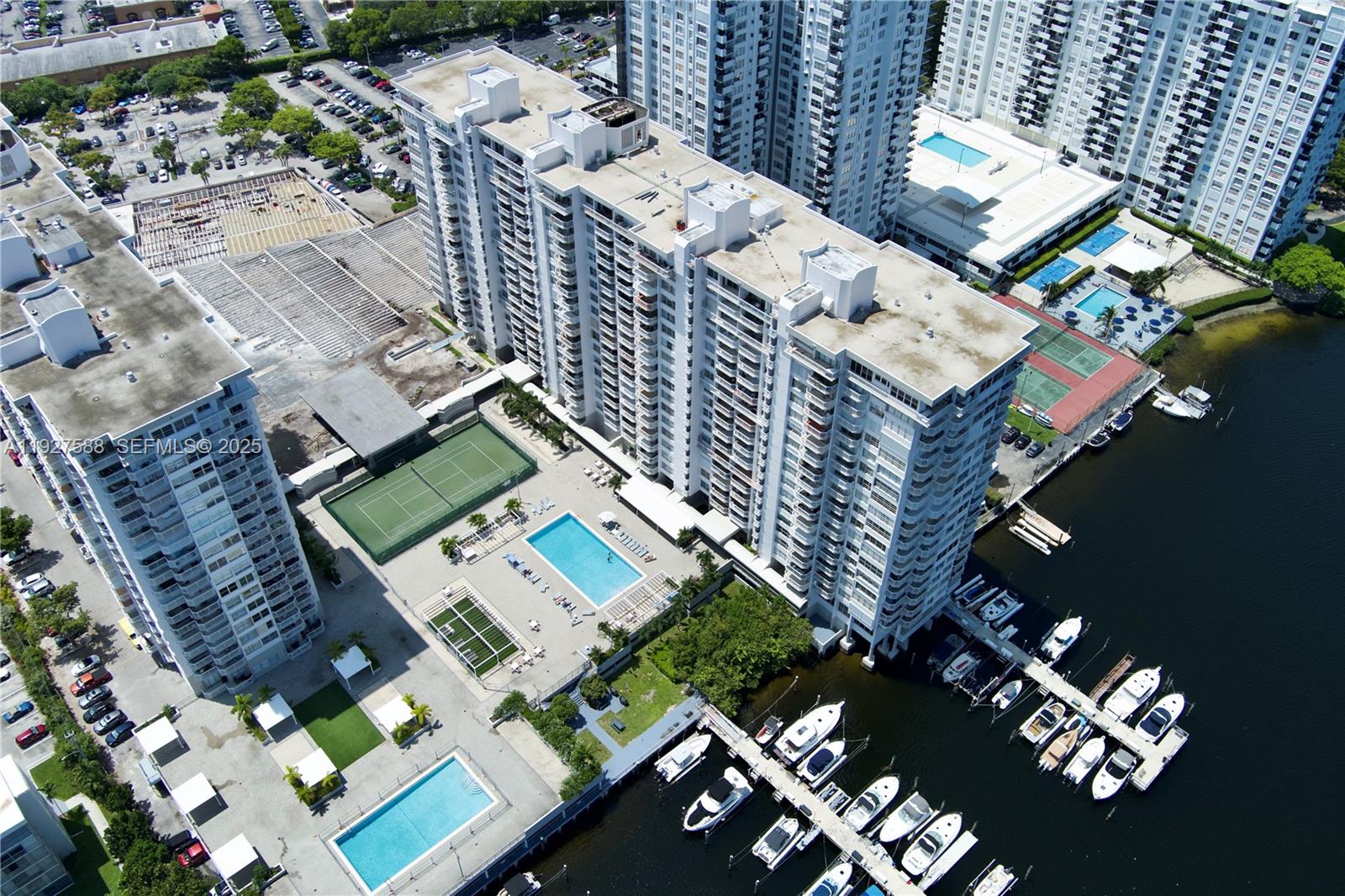 DEL PRADO MARINA - Residential Lease