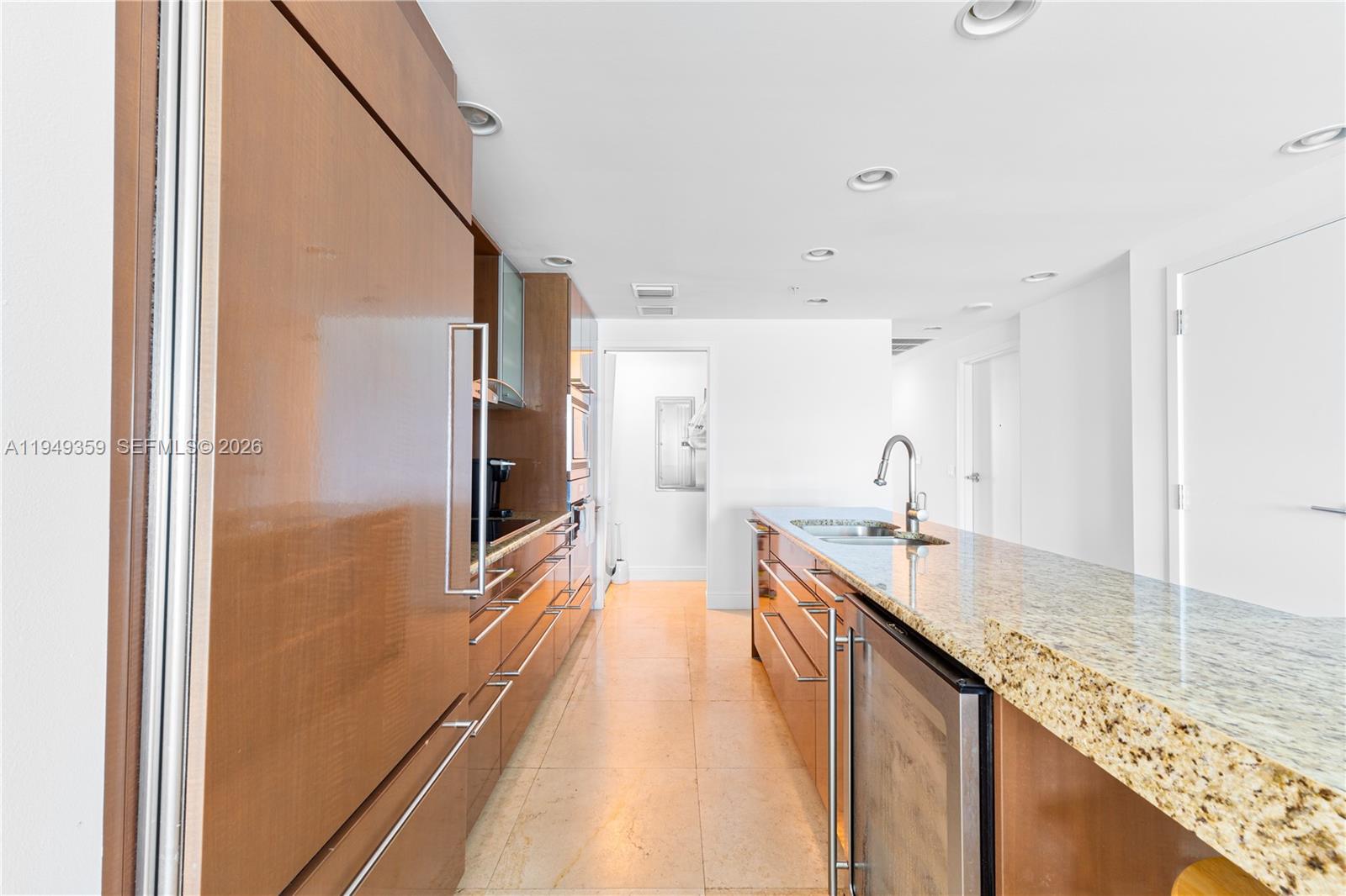 MOSAIC ON MIAMI BEACH CON - Residential