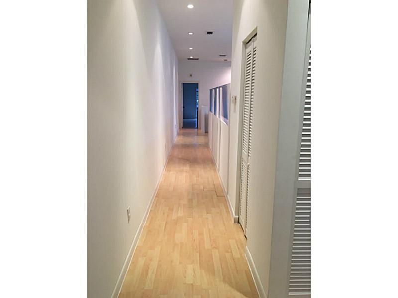 DOUGLAS MANOR V CONDO - Residential Lease