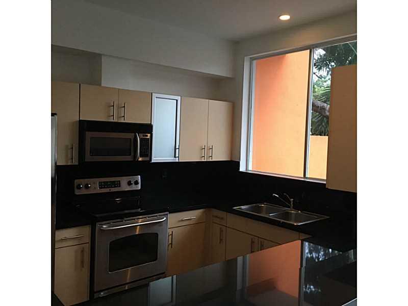 DOUGLAS MANOR V CONDO - Residential Lease