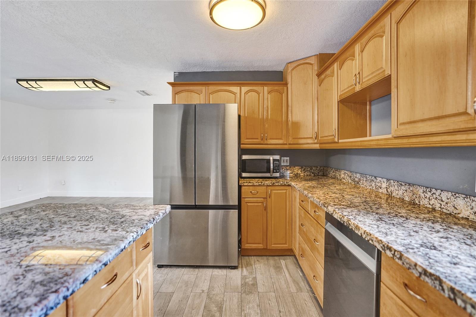 COUNTRY CLUB ACRES 5 - Residential