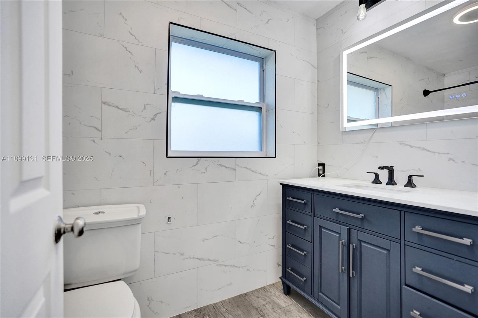 COUNTRY CLUB ACRES 5 - Residential